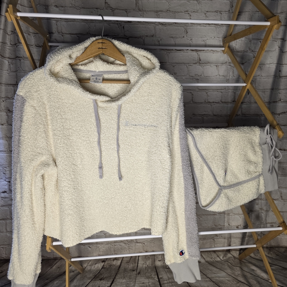 Champion Cream Boxy Crop Hoodie And Shorts